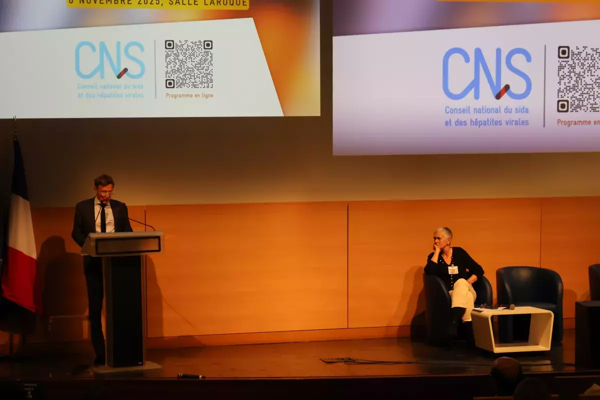 Didier Lepelletier, directeur général de la santé, prononce une allocution introductive lors de la demi-journée d'échange du CNS.